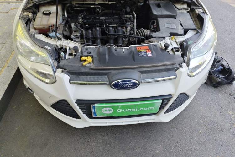 Used Ford Focus 2012 Hatchback 1.6L Manual Fashion Edition Engine Bay