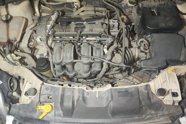 Used Ford Focus 2012 Sedan 1.6L Automatic Fashion Edition Engine Bay