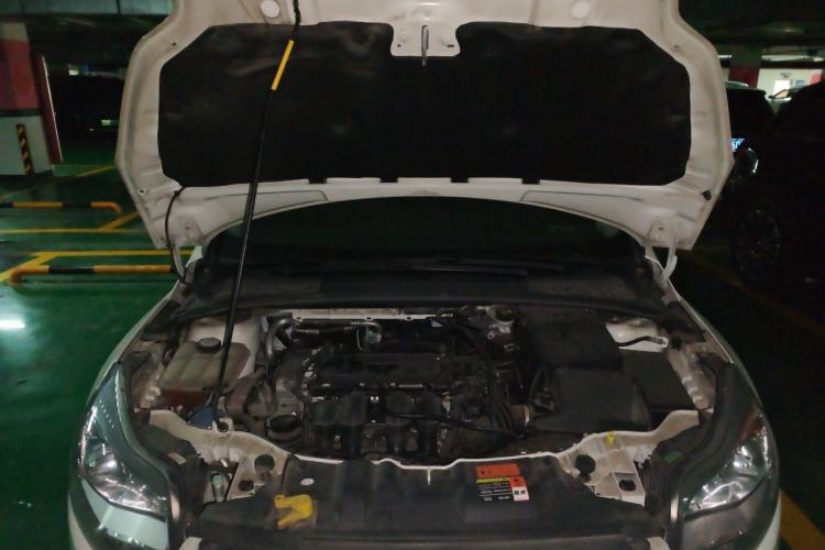 Used Ford Focus 2012 Hatchback 1.6L Automatic Fashion Edition Engine Bay