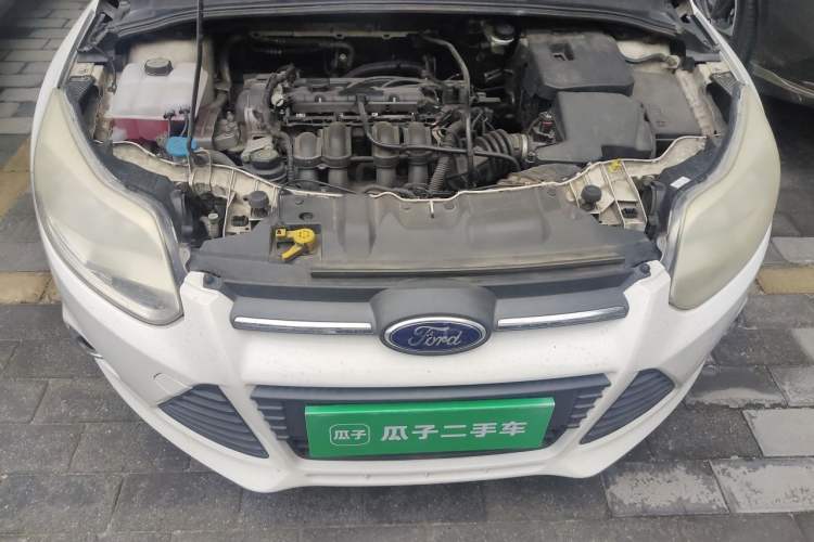Used Ford Focus 2012 Sedan 1.6L Automatic Fashion Edition Engine Bay