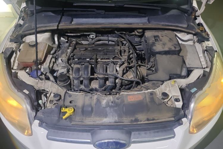 Used Ford Focus 2012 Sedan 1.6L Automatic Fashion Edition Engine Bay