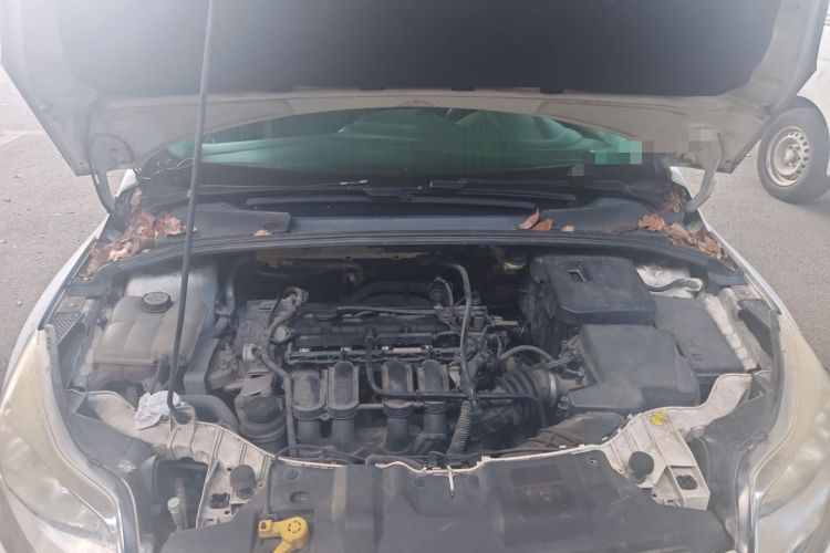 Used Ford Focus 2012 Sedan 1.6L Automatic Fashion Edition Engine Bay
