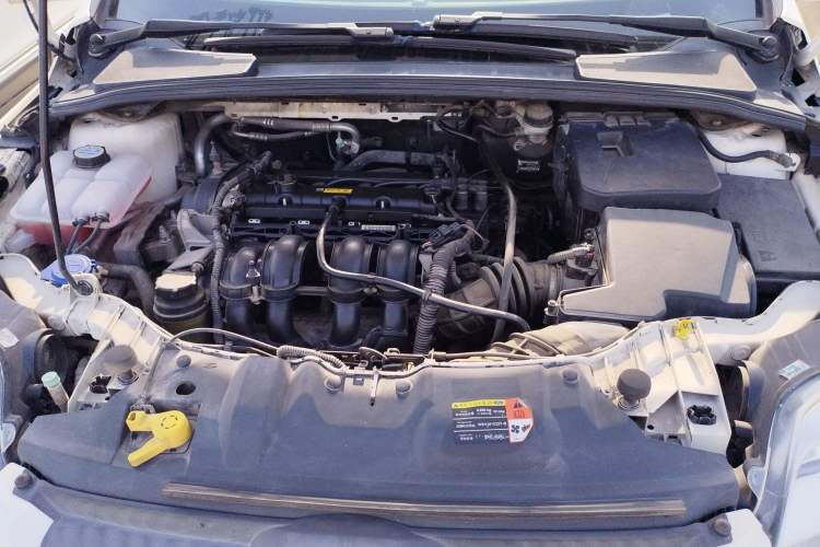 Used Ford Focus 2012 Sedan 1.6L Automatic Fashion Edition Engine Bay
