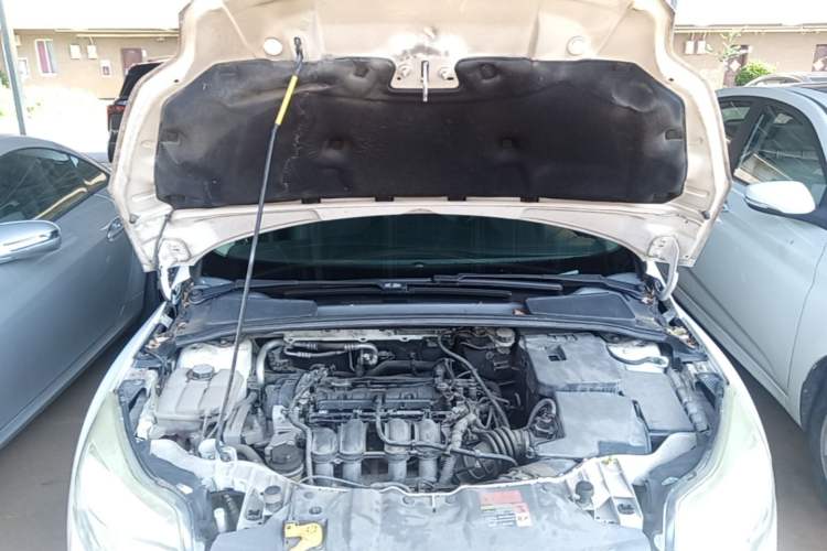 Used Ford Focus 2012 Hatchback 1.6L Automatic Fashion Edition Engine Bay