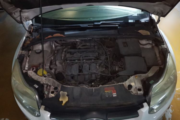 Used Ford Focus 2012 Sedan 1.6L Automatic Fashion Edition Engine Bay