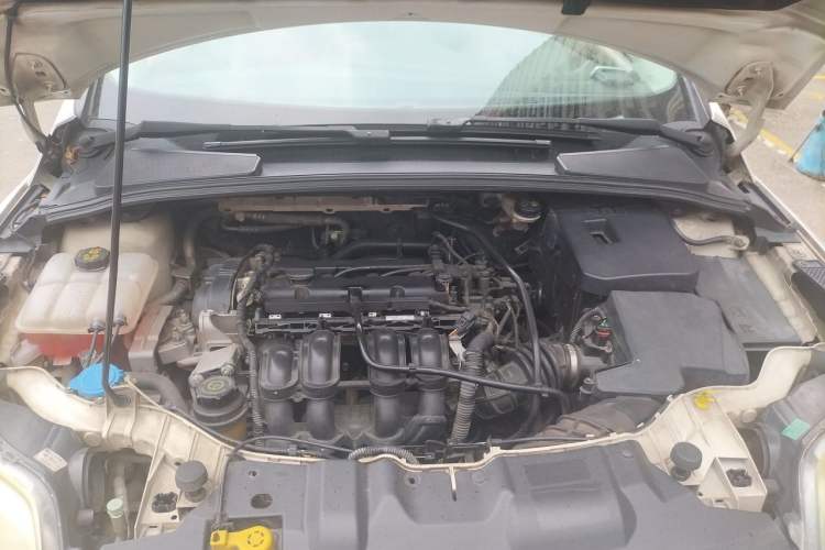 Used Ford Focus 2012 Sedan 1.6L Automatic Comfort Model Engine Bay