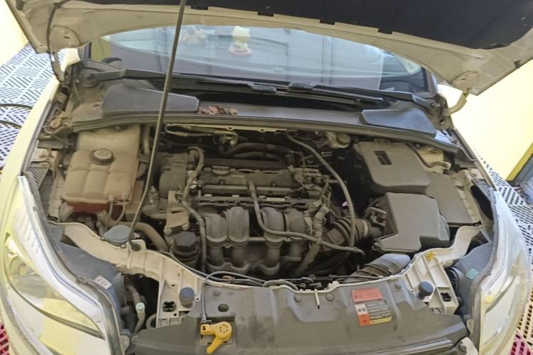 Used Ford Focus 2012 Sedan 1.6L Automatic Comfort Model Engine Bay