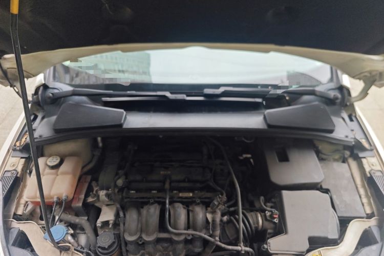 Used Ford Focus 2012 Sedan 1.6L Automatic Comfort Model Engine Bay