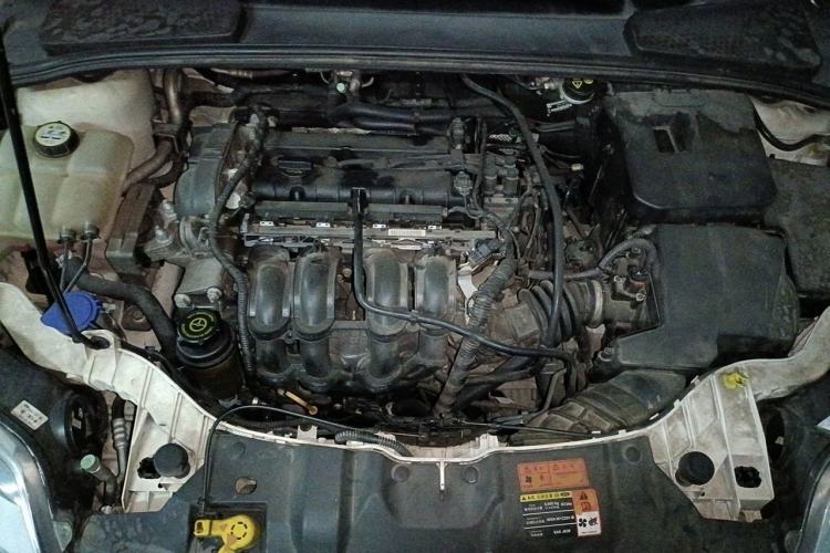 Used Ford Focus 2012 Sedan 1.6L Automatic Comfort Model Engine Bay