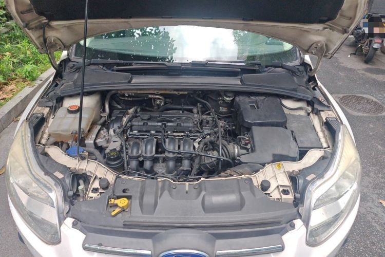 Used Ford Focus 2012 Hatchback 1.6L Automatic Comfort Model Engine Bay