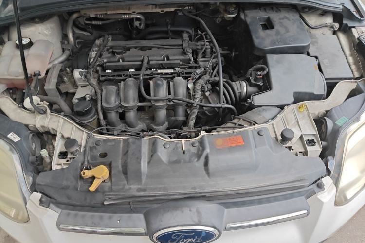 Used Ford Focus 2012 Sedan 1.6L Automatic Comfort Model Engine Bay