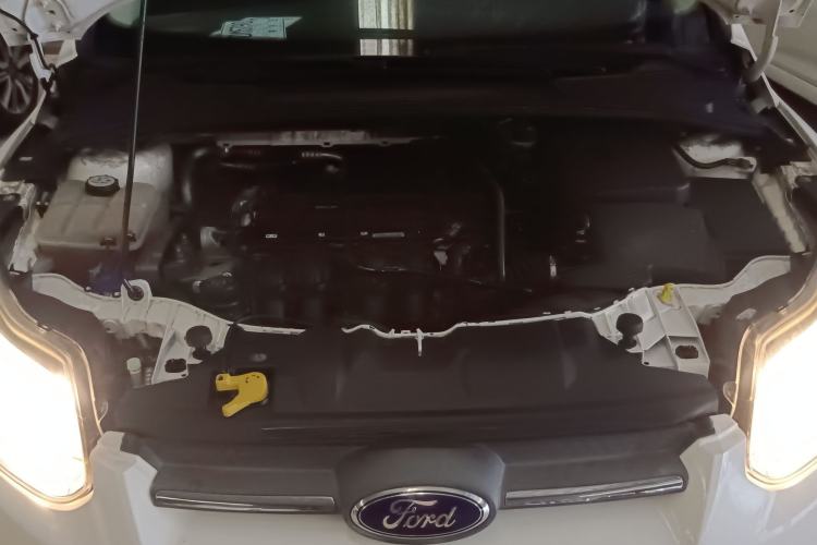 Used Ford Focus 2012 Hatchback 1.6L Automatic Comfort Model Engine Bay