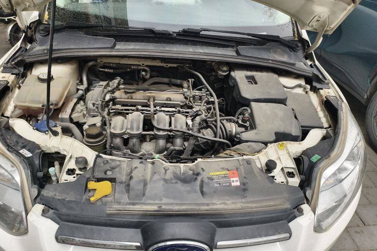 Used Ford Focus 2012 Hatchback 1.6L Automatic Fashion Edition Engine Bay