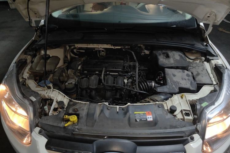 Used Ford Focus 2012 Sedan 1.6L Automatic Fashion Edition Engine Bay