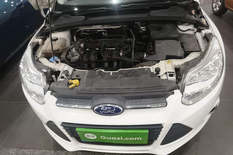 Used Ford Focus 2012 Sedan 1.6L Automatic Fashion Edition Engine Bay