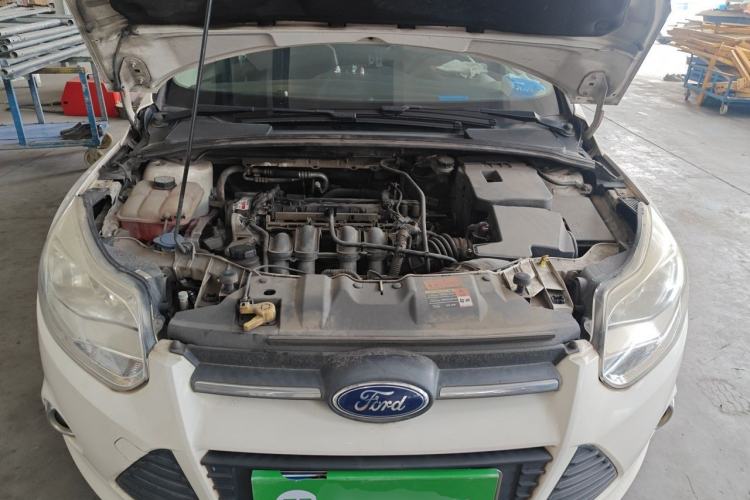 Used Ford Focus 2012 Sedan 1.6L Automatic Fashion Edition Engine Bay