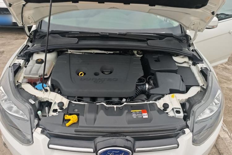 Used Ford Focus 2012 Hatchback 2.0L Automatic Luxury Sport Model Engine Bay