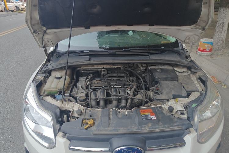 Used Ford Focus 2012 Sedan 1.6L Automatic Comfort Model Engine Bay