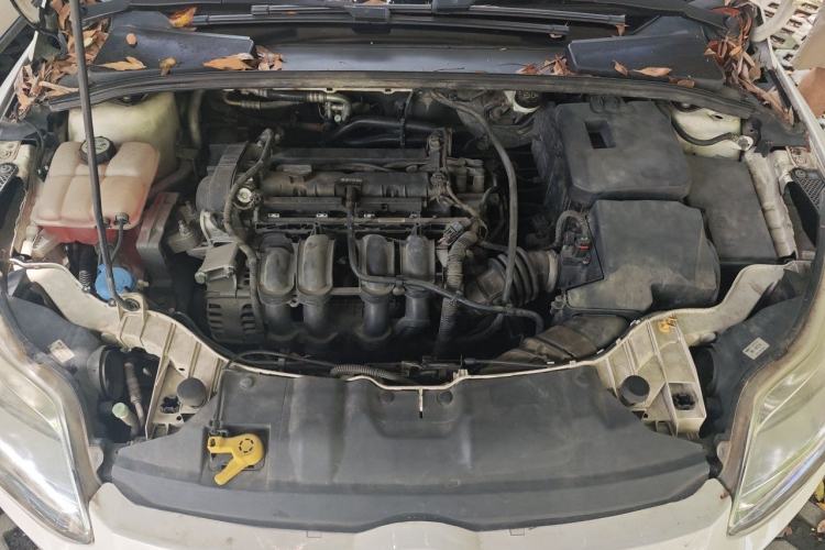 Used Ford Focus 2012 Hatchback 1.6L Manual Comfort Model Engine Bay