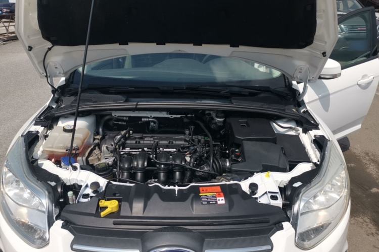 Used Ford Focus 2012 Sedan 1.6L Automatic Comfort Model Engine Bay