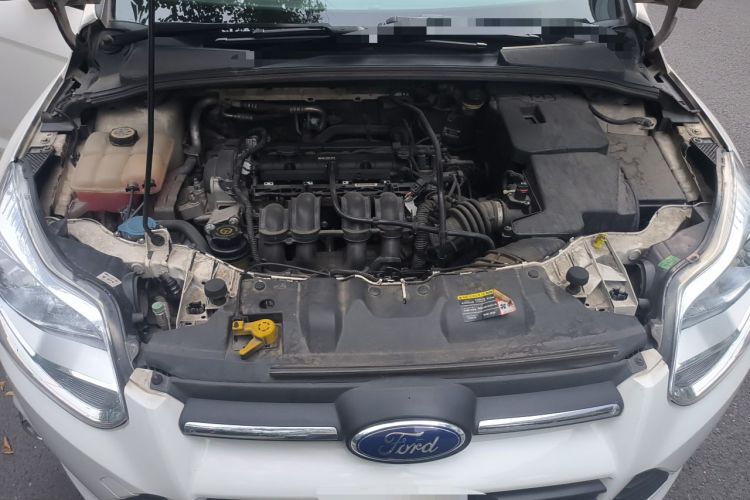 Used Ford Focus 2012 Sedan 1.6L Automatic Fashion Edition Engine Bay