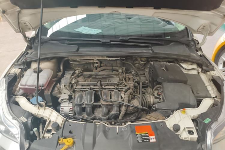 Used Ford Focus 2012 Sedan 1.6L Manual Fashion Edition Engine Bay