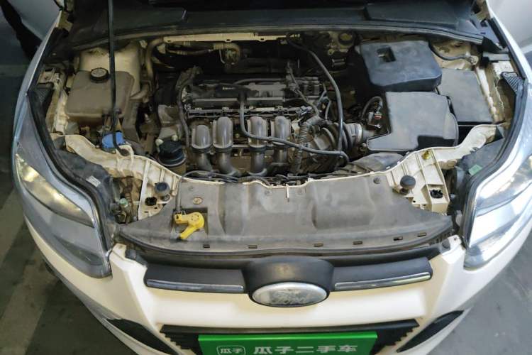 Used Ford Focus 2012 Sedan 1.6L Automatic Fashion Edition Engine Bay