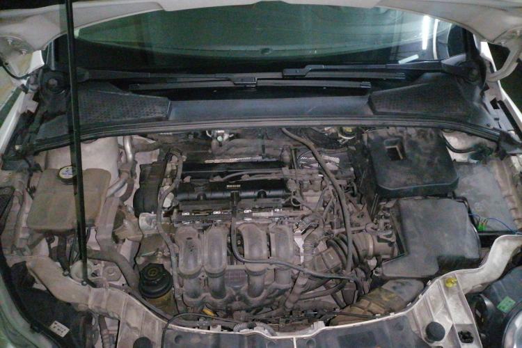 Used Ford Focus 2012 Sedan 1.6L Automatic Comfort Model Engine Bay