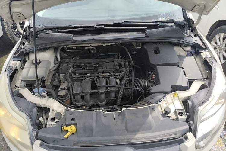 Used Ford Focus 2012 Sedan 1.6L Automatic Comfort Model Engine Bay