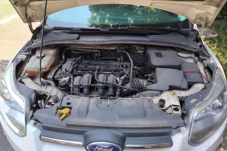 Used Ford Focus 2012 Hatchback 1.6L Automatic Fashion Edition Engine Bay