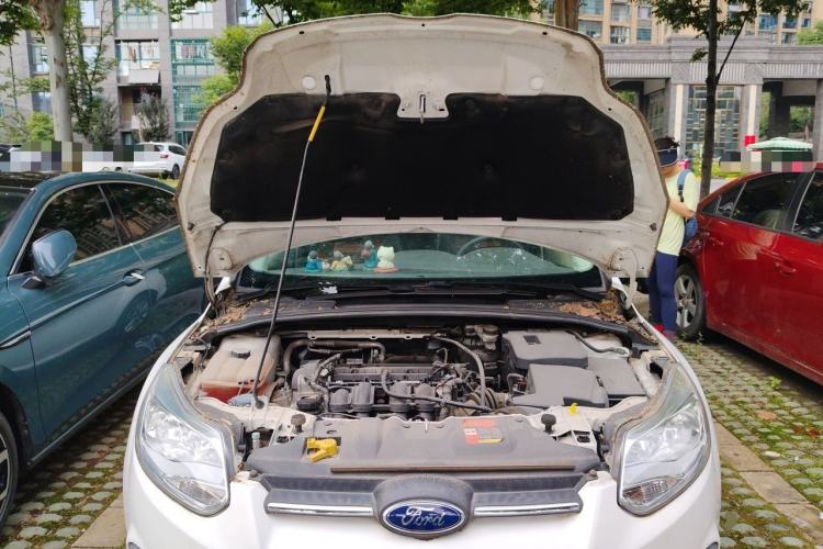 Used Ford Focus 2012 Sedan 1.6L Automatic Comfort Model Engine Bay