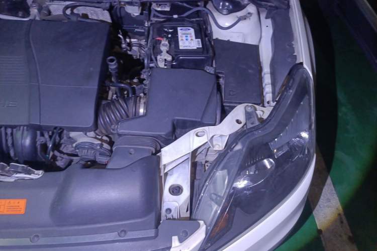Used Ford Focus 2012 Hatchback Classic 1.8L Automatic Fashion Edition Engine Bay Left
