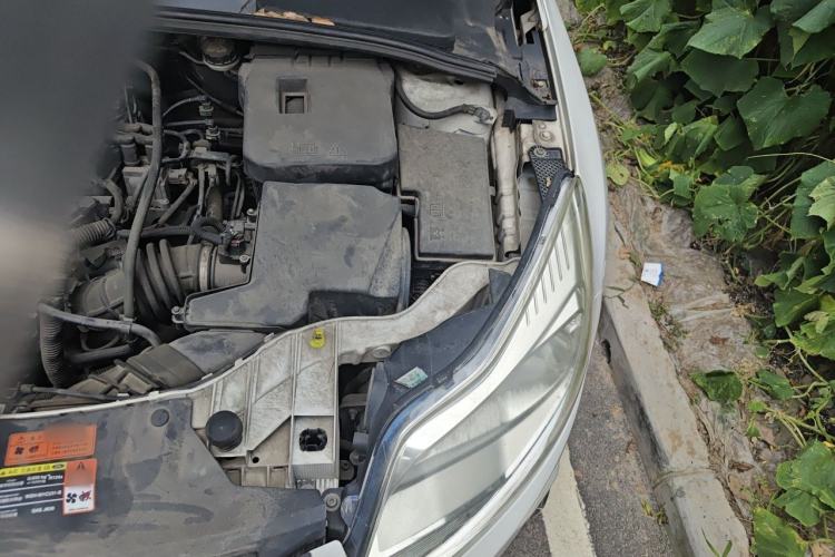 Used Ford Focus 2012 Sedan 1.6L Automatic Fashion Edition Engine Bay Left