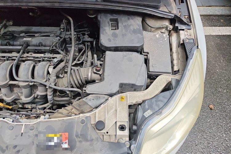 Used Ford Focus 2012 Hatchback 1.6L Automatic Fashion Edition Engine Bay Left