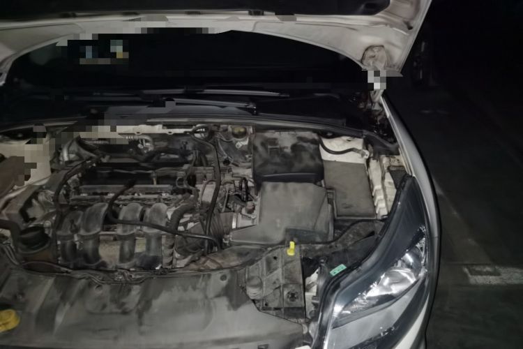 Used Ford Focus 2012 Hatchback 1.6L Automatic Fashion Edition Engine Bay Left