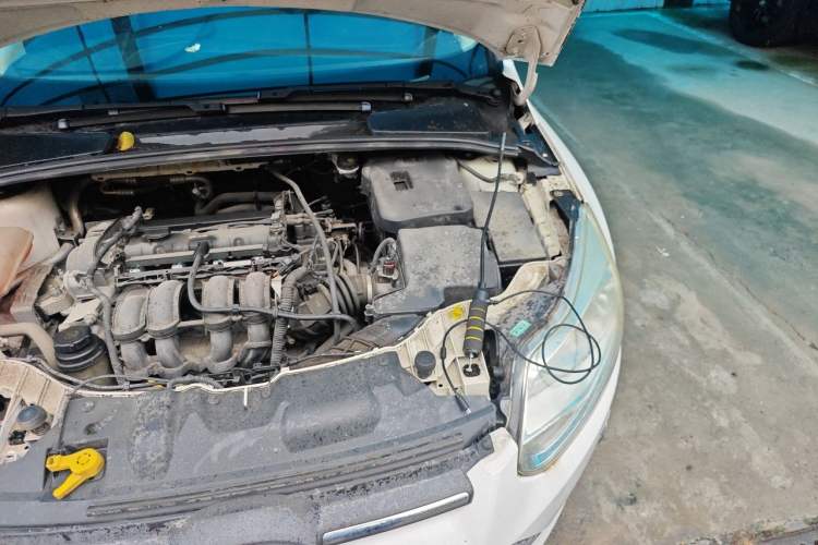 Used Ford Focus 2012 Sedan 1.6L Automatic Fashion Edition Engine Bay Left