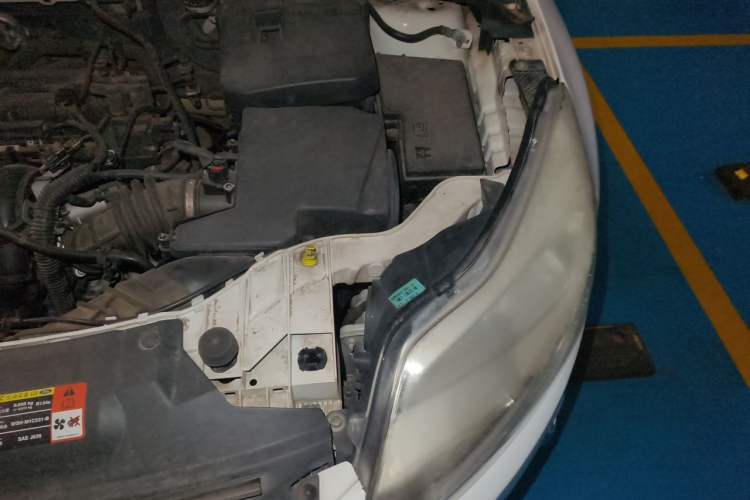 Used Ford Focus 2012 Hatchback 1.6L Manual Fashion Edition Engine Bay Left