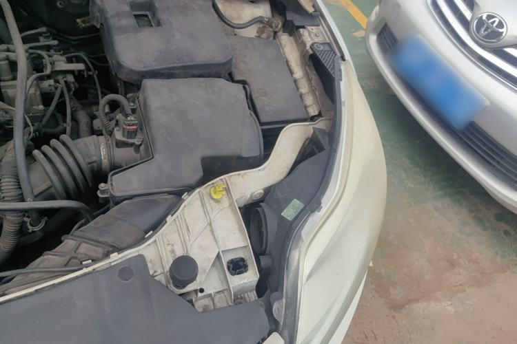 Used Ford Focus 2012 Sedan 1.6L Automatic Fashion Edition Engine Bay Left