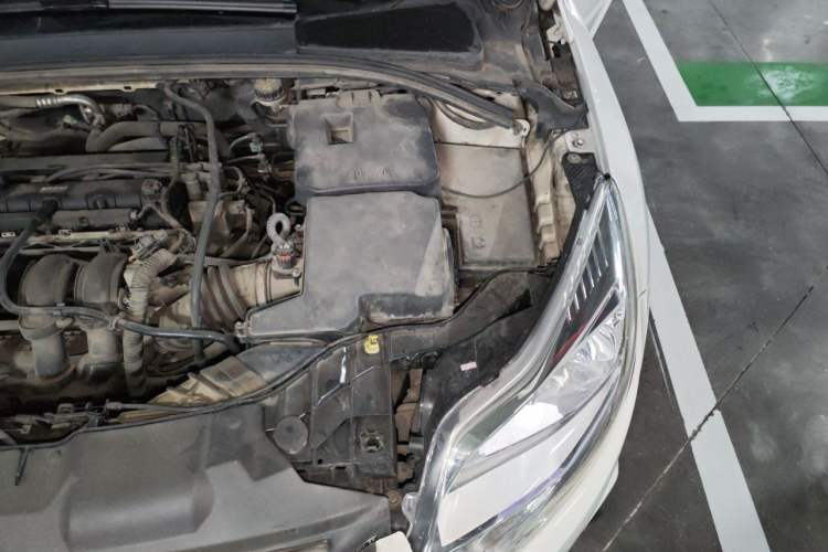 Used Ford Focus 2012 Hatchback 1.6L Manual Comfort Model Engine Bay Left