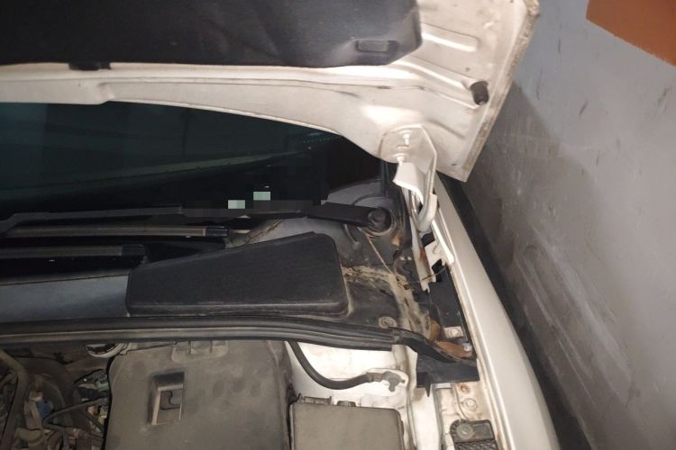 Used Ford Focus 2012 Sedan 1.6L Manual Comfort Model Engine Bay Left