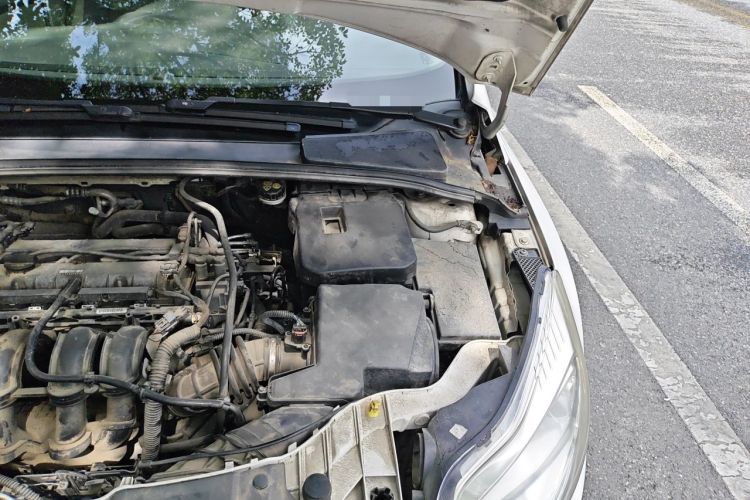 Used Ford Focus 2012 Hatchback 1.6L Automatic Fashion Edition Engine Bay Left