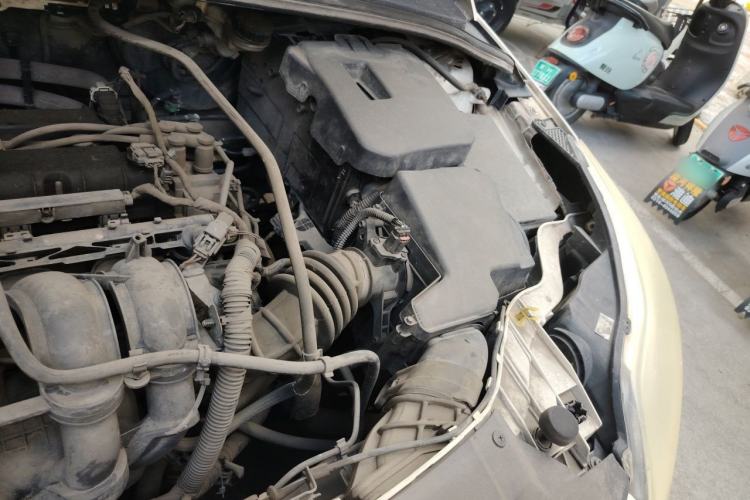Used Ford Focus 2012 Hatchback 1.6L Manual Comfort Model Engine Bay Left