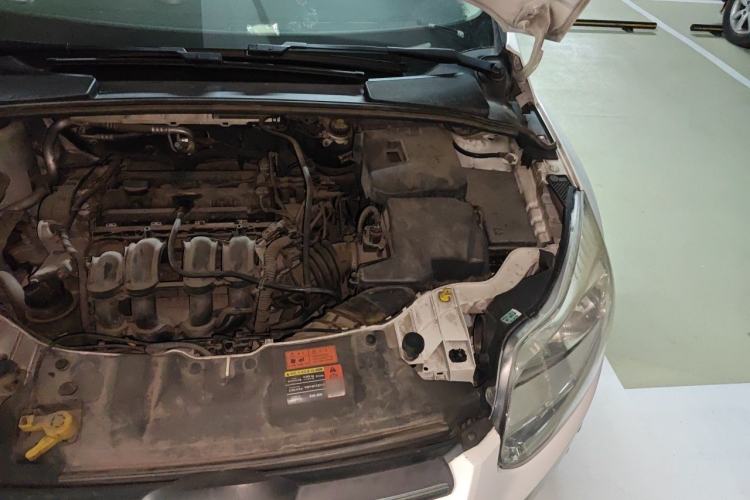 Used Ford Focus 2012 Hatchback 1.6L Automatic Fashion Edition Engine Bay Left