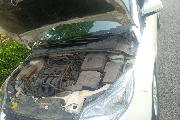 Used Ford Focus 2012 Hatchback 1.6L Manual Comfort Model Engine Bay Left