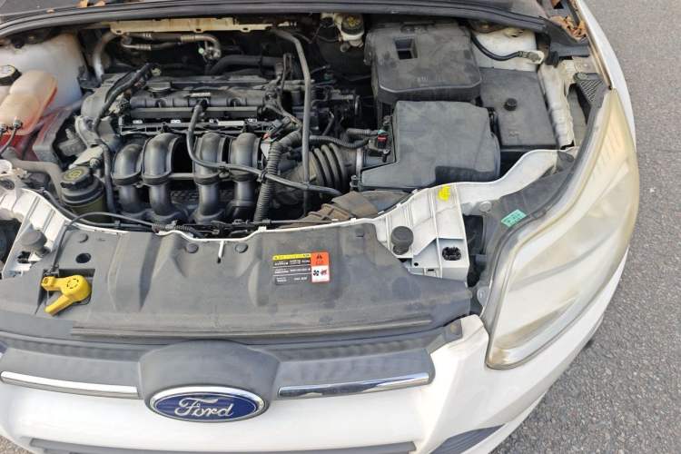 Used Ford Focus 2012 Hatchback 1.6L Automatic Comfort Model Engine Bay Left