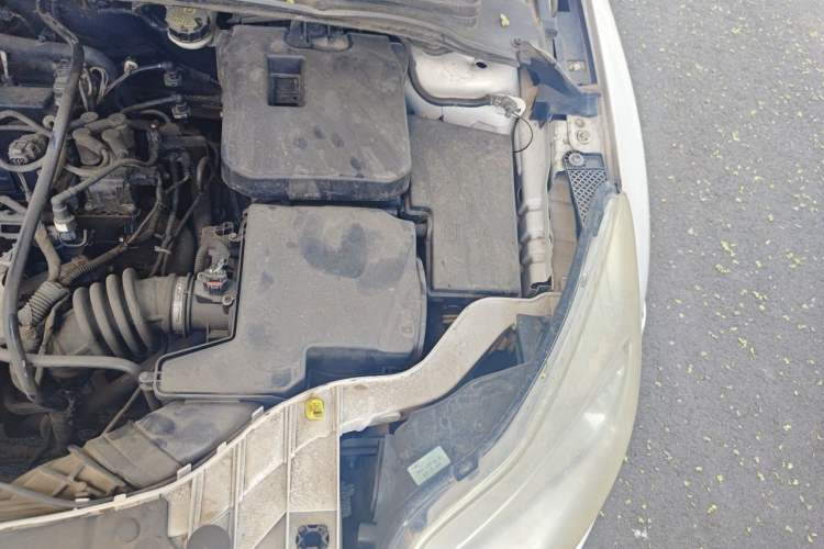 Used Ford Focus 2012 Sedan 1.6L Automatic Fashion Edition Engine Bay Left