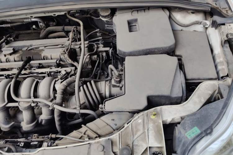 Used Ford Focus 2012 Hatchback 1.6L Automatic Fashion Edition Engine Bay Left