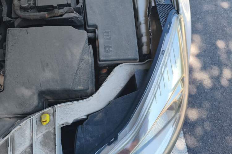 Used Ford Focus 2012 Hatchback 1.6L Automatic Comfort Model Engine Bay Left