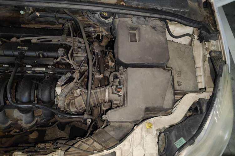Used Ford Focus 2012 Sedan 1.6L Automatic Fashion Edition Engine Bay Left