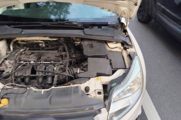Used Ford Focus 2012 Sedan 1.6L Automatic Fashion Edition Engine Bay Left